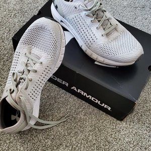Under Armour Men's HOVR Sonic Running Shoe Size 10